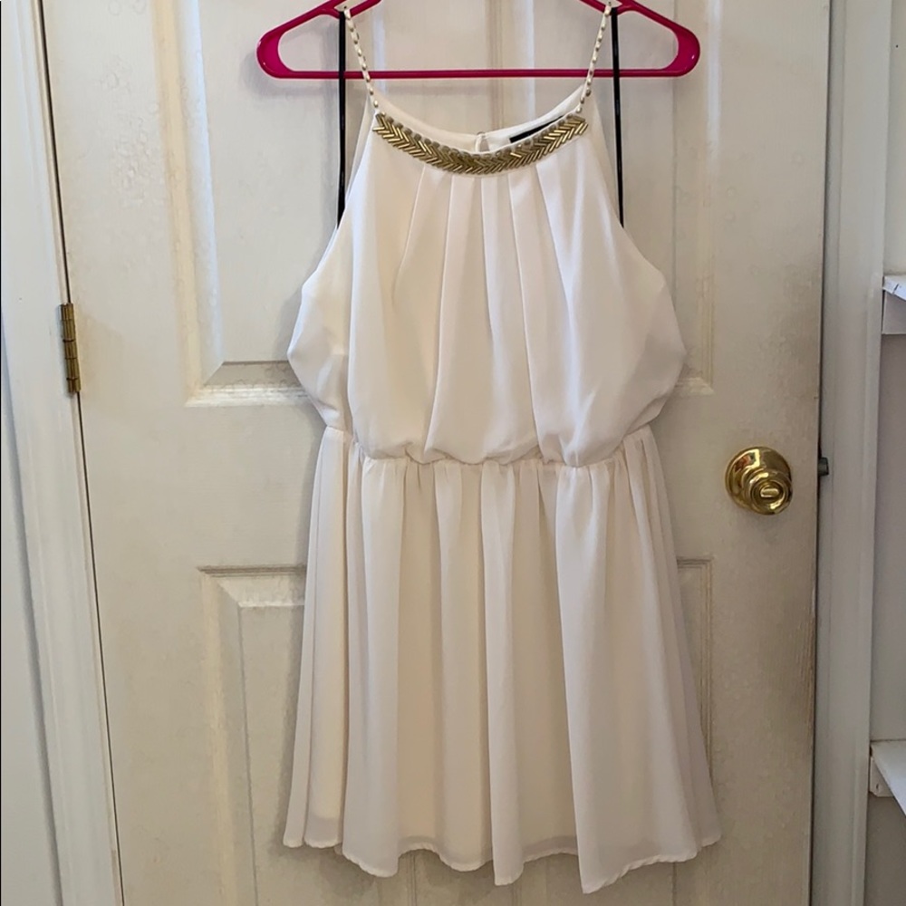 Forever 21 White Casual Dress